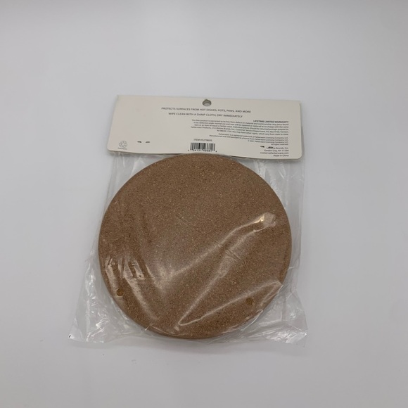 Pair Of 2 Decorative Beachy Starfish Round Cork Trivets 6.5” Counter Top New! - Picture 3 of 5